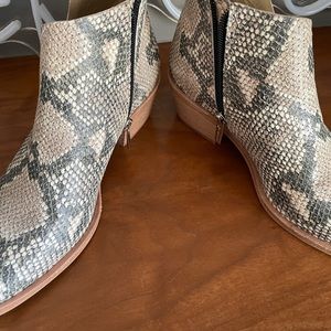 NWT Vince Camuto snakeskin ankle boots